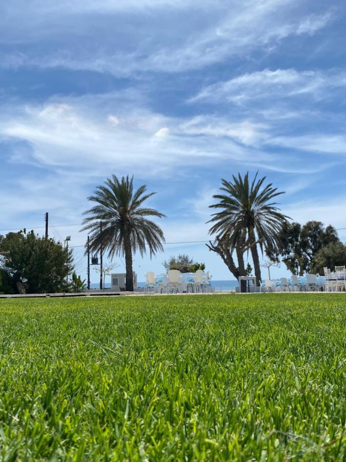 Wavebreeze Villas Paphos Eksteriør billede
