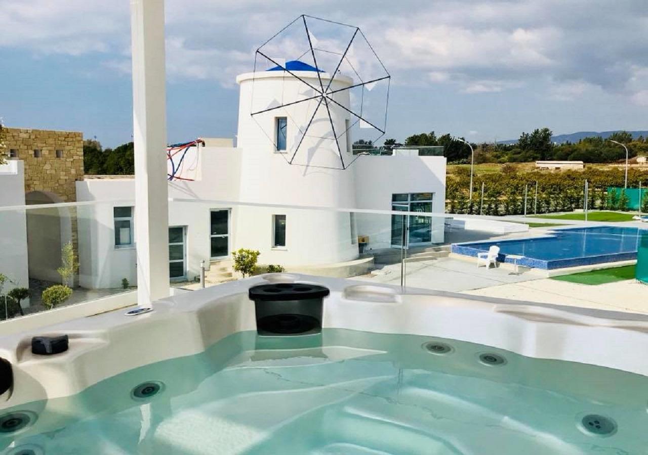 Wavebreeze Villas Paphos Eksteriør billede