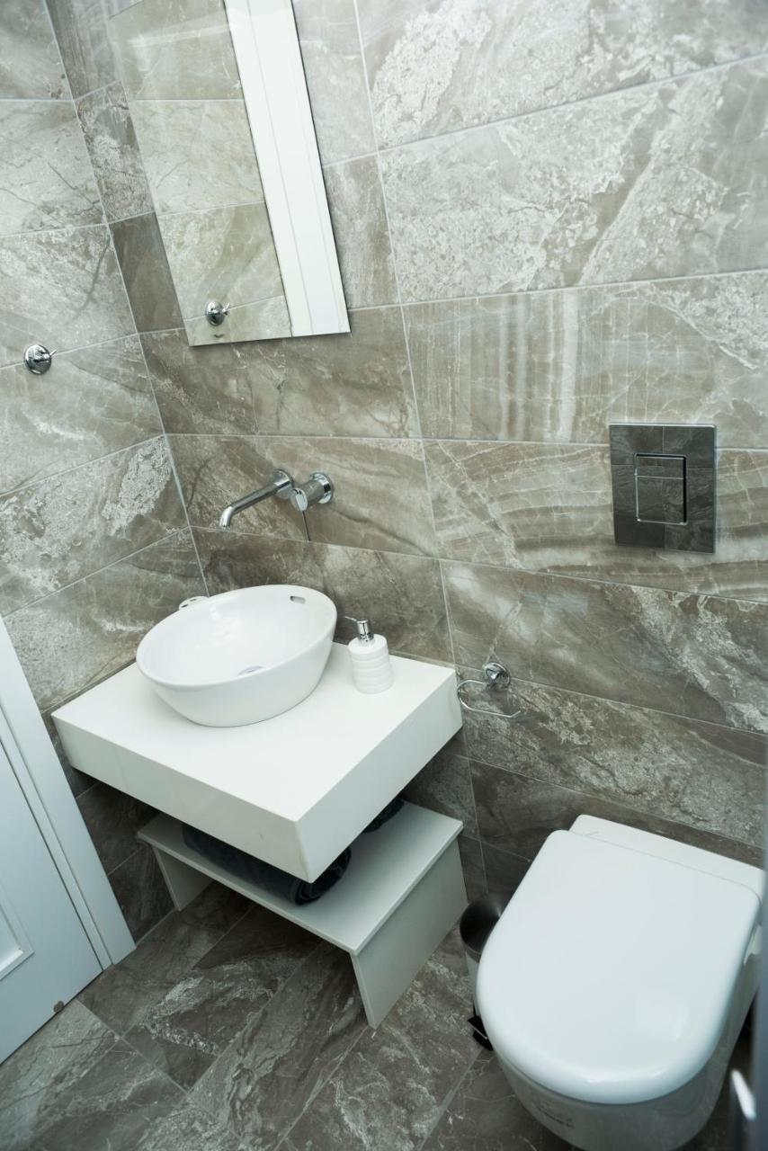 Wavebreeze Villas Paphos Eksteriør billede