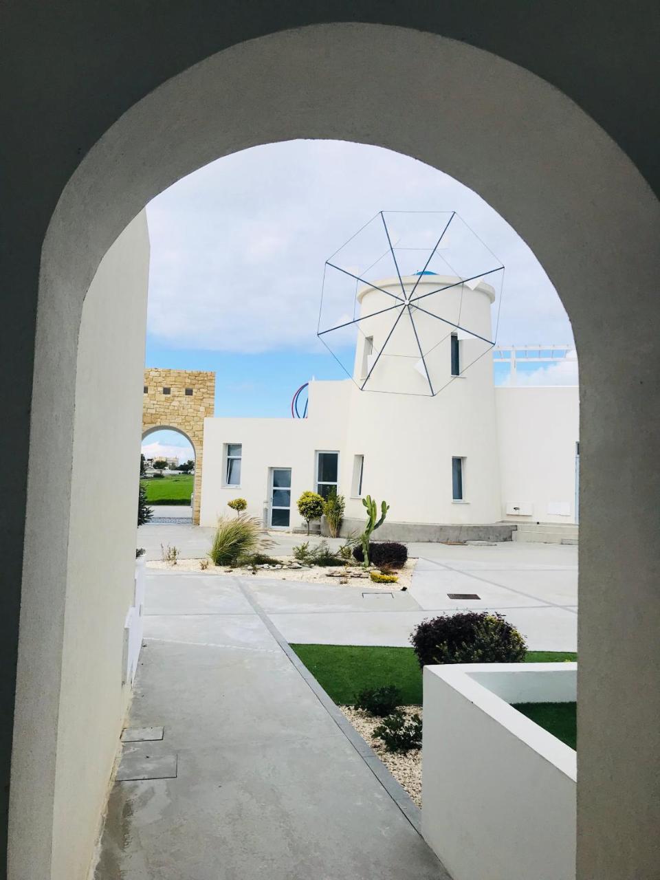 Wavebreeze Villas Paphos Eksteriør billede
