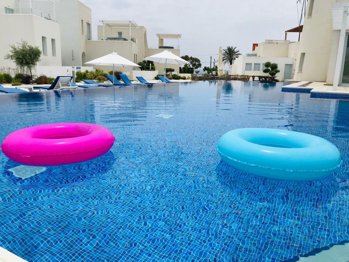 Wavebreeze Villas Paphos Eksteriør billede